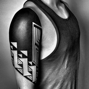 Freehand/ Neo-Polynesian/ Blackwork tattoo by Ben Volt #form8tattoo #sanfrancisco #blackwork #waveform #freehand #neopolynesian #polynesian #geometric #geometry 