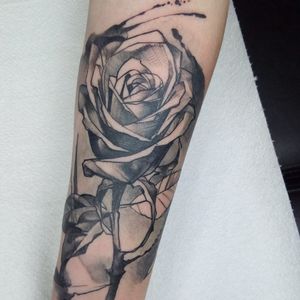 Tattoo von Loui #rose #blackrose