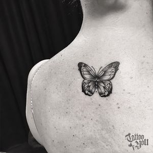 Tattoo feita pela Pink Becker. Para consultas e agendamentos: Av. Dr. Cardoso de Melo, 320 - Vila Olímpia - SP #classictattooyou #eletricink #butterfly #blackandgrey #tatuagem #tatuaje
