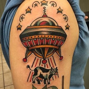 This is always a busy week for us, get here early if you wanna get in. UFO from Jon #libertytattoocompany #smithtown #libertylongisland #UFO #abduction #aliens #thegreys #closeencounters #et #seti #longislandtattoo #nytattoo #ibelieve #iwanttobelieve #thetruthisoutthere

