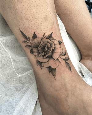 Floral tattoo style