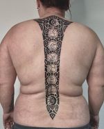 •backprotector - zodiac signs • [micromosaic] by @timbo.tattoo . Danke für dein Vertrauen @gozugirl . . #tattoo #blackworktattoo #ornamentaltattoo #micromosaic #mosaictattoo #inked #eclipsetattooink