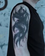 Finished this cover up for Fabian! Guess what was underneath?Booking june now ๐Italy in the end of may โจ#coveruptattoos #coveruptattooartist #berlintattoo #berlintattooartist #berlintattoos #berlin #citylife #inklover #calligraphy #tattookunst