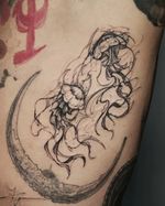 Sketch art! One of my favorite styles. Keeping all the sketch lines as if it's unfinished, then go wild to create a flow attitude. Dm for booking 📒 . . . . #tattoo #blackandgreytattoo #tattoodesign #tattooideas #tattooart #bodyart #blackwork #oc #californiatattoo #tattooartist #sketch #sketchystyle #freehandtattoo #illustration #procreate #fkirons #fytneedles #jellyfishtattoo #sailboattattoo