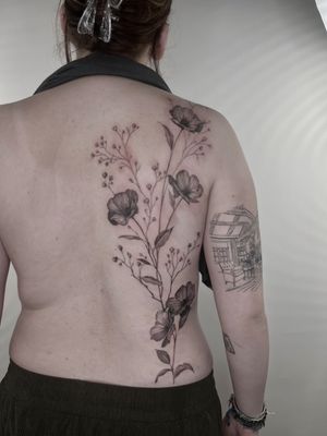 Floral tattoo style