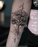 Tree and Atomic Structure