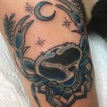 Sophie C'est La Vie, Cosmic + delft + cancer tattoo on Renae Connolly 💙  #cancertattoo #cancerconstellation #constellation #crabtattoo #delftblue #blue #sophiecestlavie #savedtattoo