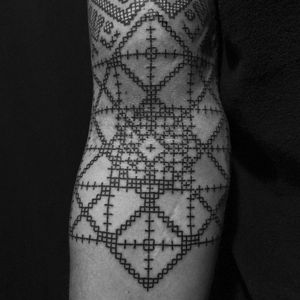 #crossstitch #sewing #blackwork #geometric You can also go black. Tattoo by Anich Andrew.