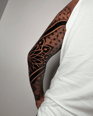 Ornamental tattoo style