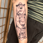 Chill skater bear