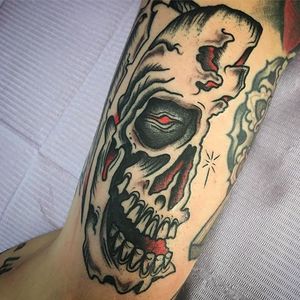 Skull tattoo by zachzahn