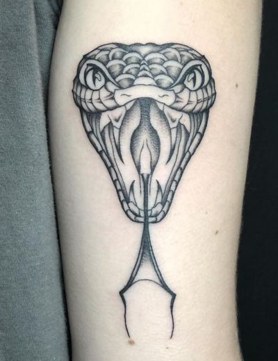 Captivating illustrative snake design by talented artist Amandine Canata, perfect for any tattoo enthusiast.