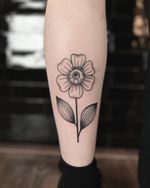 I can’t stop looking at this eye, it turned out so realistic.👀 Design from my older flash, glad that @laurarooney25 adopted it 😊🌸