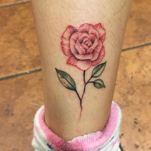 So cute. Little red rose with soft details by Daniel. #rosetattoo #roses #realism #customsketch #notattooflash #drewthisonthespot #customtattoos #original #nyctattoos #newyorktattoo #nyc