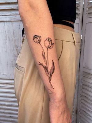 Floral tattoo style