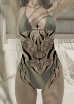 Symmetrical ornamental and floral torso design inspired by body flow and femininity. This flash is designed specifically for the torso area and can be adapted to the body shape while keeping its symmetry and character.