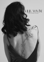 Tattoos should move with you. This flash series explores the elegance of negative space and the simplicity of a single line. Whether it’s a delicate vine tracing the shoulder or a celestial floral piece, these designs are curated for those who love a sophisticated, minimalist aesthetic.