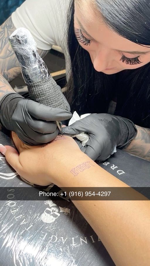 Flash tattoo