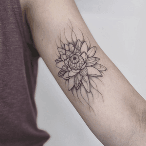 Floral tattoo style