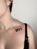 Bold Old English Date 