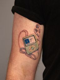 micro realism color tattoo