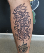 I absolutely loved tattooing this last week. It is my all time favourite style and a nautical themes are always a bonus in my book. - Thank you to Lee for letting me tattoo this 👍 - The rose below wasn't done by me but needed to be left in the picture to show the back of the calf. - I would really love to tattoo more of this style 🙏 - #americantraditional #americantraditionaltattoo #americantraditionallines #nauticaltattoo #nauticalthemes #femaletattooist #bromleytattoo #orpingtontattoo #iamthecaptainofmysoul