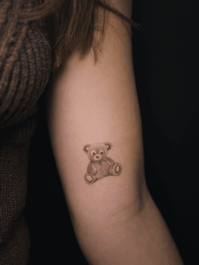 Teddy bear microrealism tattoo 