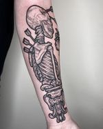 “a different ending to the novel of Guglielmo Tell” . ✥ BERLIN ✥ October • 15 16 17 • last days available • @der_grimm_tattoo ✥ LONDON ✥ October • 24 25 26 27 28 • @sixtyink BOOKS OPEN in the wonderful space of @der_grimm_tattoo • October - 11/19 • November - 11/17 • December - 9/15 Thanks Andrea Done in Bassano at @sparkleytattoostudio Guest: 🇬🇧 LONDON ✥ 24/28 October • @sixtyink • books open 🇮🇹 BASSANO ✥ end of December • @sparkleytattoostudio • fully book . @eclipse.tattooink @pepax.official @blackclaw @barberdts_it @dankubin @bishoprotary @engraverstattoos . #blackworktattoo #linework #illustrationtattoo #engravingtattoo #berlin #stainedglasstattoo #antonioboston #tattoo #skulltattoo