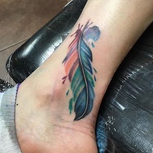 Coverup done by Melissa (blackscorpion13) #feather #watercolor #ankle #colort #sparrowtattoo 
