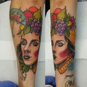 Fruits. Done by Antonio Mobili #antoniomobilii #humanflytattoo #neotraditionaltattoos #neotrad #neotraditional #fruits #woman #portrait