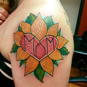 Done at Tattoo Fx #mom #mother #flower #lines #heart #cute