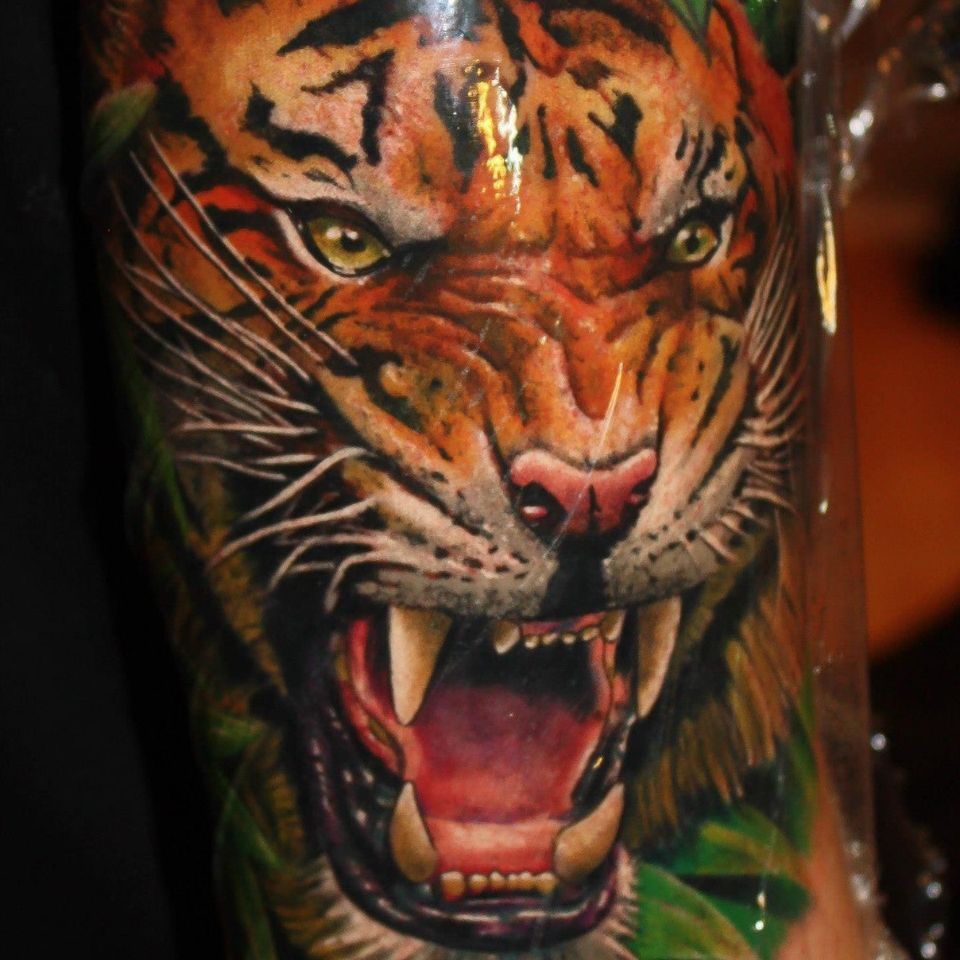 10 Ways To Piss Off Your Tattoo Artist Tattoodo 10 Ways To Piss Off Your Tattoo Artist Tattoodo