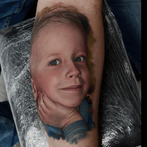 #portrait #fullcolor #baby #child #realistic #KarolRybakowski