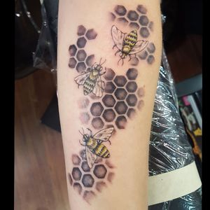 By Emily #bee #beehive #leviathanbodyart 