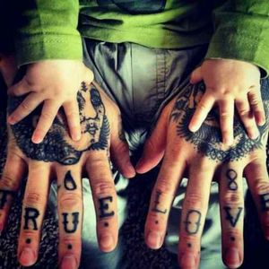 #tattooedparent #fingertattoo #lettering #knuckles