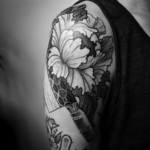 Peony and cleaver tattoo by Matt Matik 
#form8tattoo #sanfrancisco #blackwork #dotwork #peony #cleaver 
