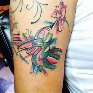 Cute hummingbird tattoo #nachotattoo #brooklyn #brooklyntattoos #nyc #bensonhurst #hummingbird #watercolor