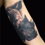 . Rhinoceros . Tattoo feita pelo artista Ricardo Silva #king7tattoo #king7tattoobarra #copacabana #rhinoceros #rhinocerosbeetle
