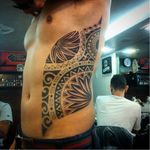 Tatuagem tribal na costela! #NelioCadar #tribal #tribalMaori #RadacTattoo #brasil #brazil #portugues #portuguese