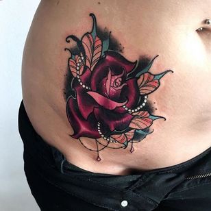 Tatuaje de rosa por Olie Siiz