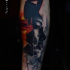 Stunning shadowplay with the silhouette and face. Tattoo by Gorsky Tattoos. #DamianGorski #GorskyTattoos #colorrealism #realism #hyperrealism #silhouette