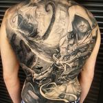A tremendous Assassin's Creed back piece by Luke Dyson. (Via IG - dysonink) @assassinscreed #gamers #videogames