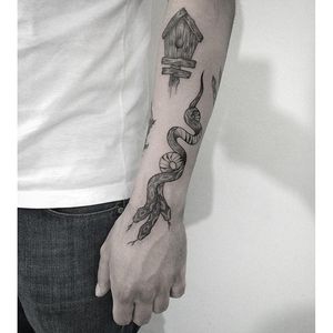 Blackwork three-headed serpent tattoo by Gabriela Arzabe Lehmkuhl. #GabrielaArzabe #GabrielaArzabeLehmkuhl #blackwork #dotwork #pointillism #serpent #snake