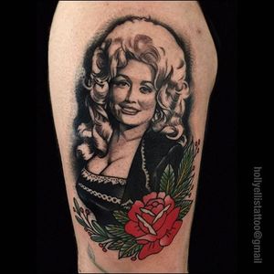 Dolly Parton by Holly Ellis (via IG-hollsballs1) #DollyParton #portrait #blackandgrey #artist #flowers #celebrityportrait #HollyEllis