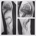 Pen and ink sketch style jellyfish tattoo by Mara Koekoek. #penandink #abstract #watercolor #MaraKoekoek #jellyfish