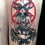Tattoo por Paula Rueda! #PaulaRueda #tatuadorasbrasileiras #tattoobr #tattoodobr #tatuadorasdobrasil #darkart #sketch #caveira #skull #chifres #horns #satan #pentagrama #pentagram