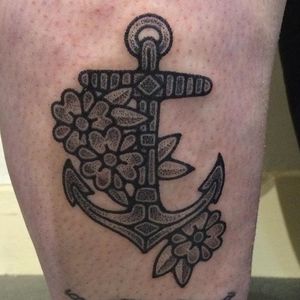 Anchor tattoo by Adam Sage #handpoke #handpoked #AdamSage #handcrafted #dotwork #anchor #flowers