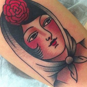 Beautiful Girl Tattoo by La Dolores @LaDoloresTattoo #Ladolorestattoo #Traditional #Black #Red #Girl #Lady #Vintage #Madrid #Spain
