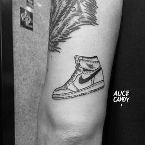 Nike Tattoo by Alice Candy #nike #niketattoo #nikeshoes #sneaker #sneakertattoo #sneakers #shoes #sports #sportattoos #AliceCandy