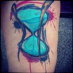 Hourglass tattoo by Szejn Szejnowski @szejno #graffiti #graphic #hourglass #hourglasstattoo #splash